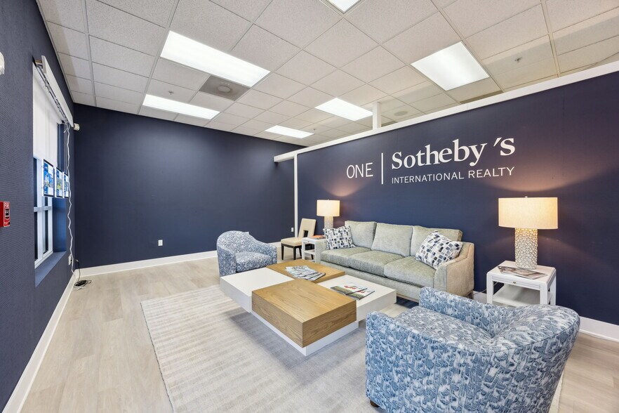 More Photos Of 961687 Gateway Blvd, Fernandina Beach Medical For Sale