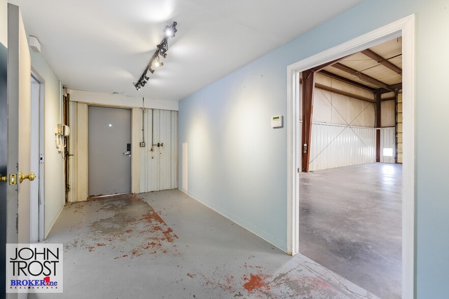 More Photos Of 781 Foster Rd, Casper Industrial For Lease