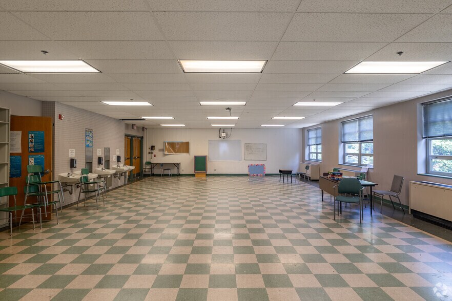 More Photos Of 3301 N Front St, Harrisburg Office For Sale