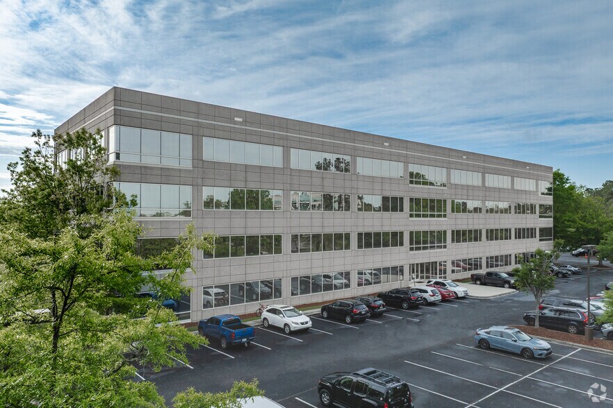 More Photos Of 4000 Faber Place Dr, North Charleston Coworking Space