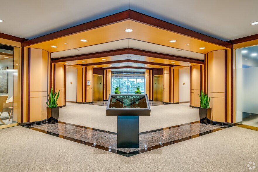 More Photos Of 1200 N Mayfair Rd, Wauwatosa Office For Lease