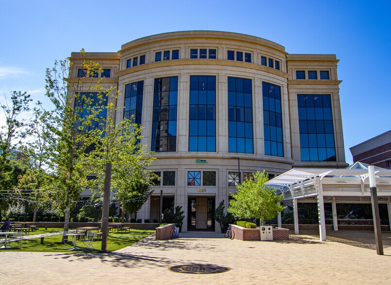 More Photos Of 1501 Main St, Columbia Office For Lease