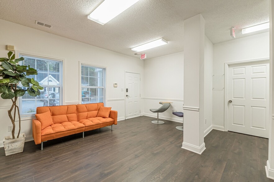 More Photos Of 500 Lanier Ave W, Fayetteville Office For Lease