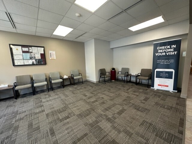 More Photos Of 119 W Market St, Columbia City Office For Sale
