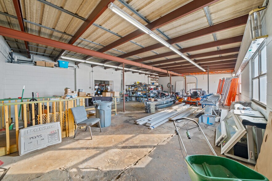 More Photos Of 943 NW 17th Ave, Ocala Warehouse For Sale