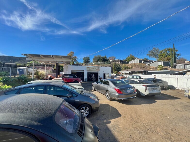 More Photos Of 8522 Winter Gardens Blvd, Lakeside Auto Repair For Sale