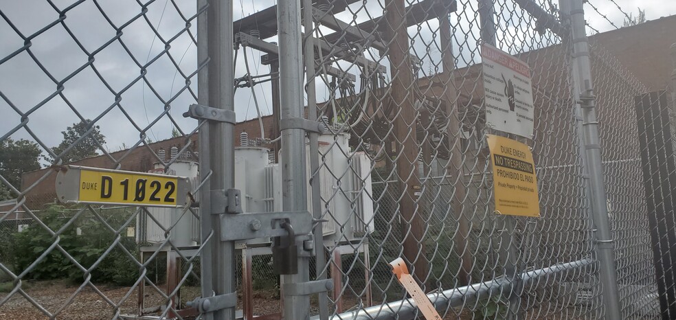 More Photos Of 1000 E Butler Ave, Liberty Manufacturing For Sale