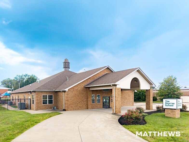 Primary Photo Of 132 Brenner St, Bowling Green Daycare Center For Sale