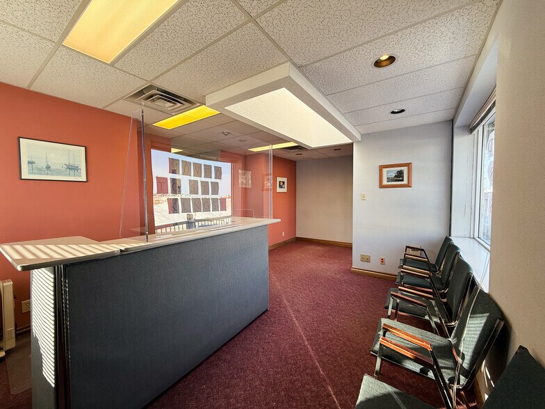 More Photos Of 310 First St, Midland Office For Lease