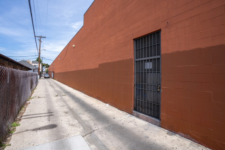 More Photos Of 4701-4725 S Broadway, Los Angeles Storefront For Sale