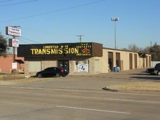 Primary Photo Of 3103 W Pioneer Pky, Pantego Warehouse For Lease