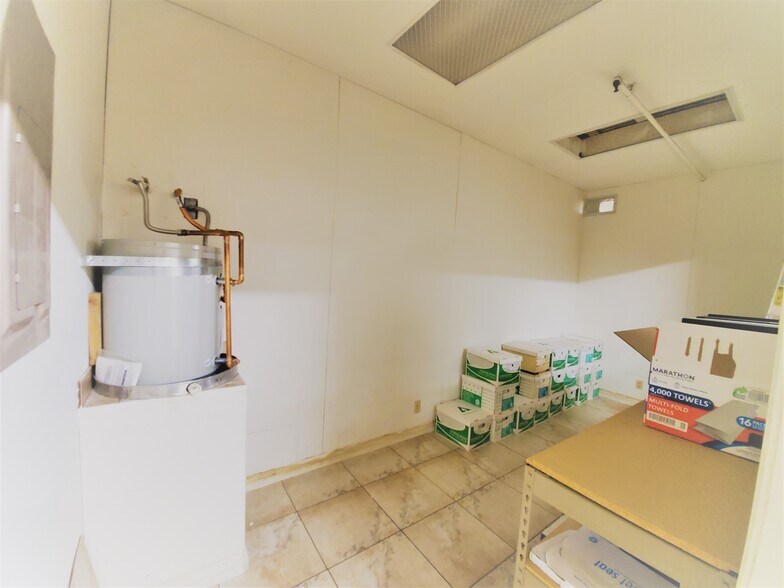 More Photos Of 901 S Fremont Ave, Alhambra Warehouse For Lease