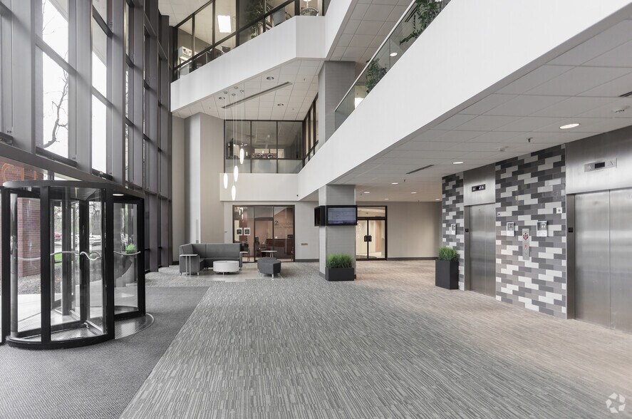 More Photos Of 11595 N Meridian St, Carmel Unknown For Lease