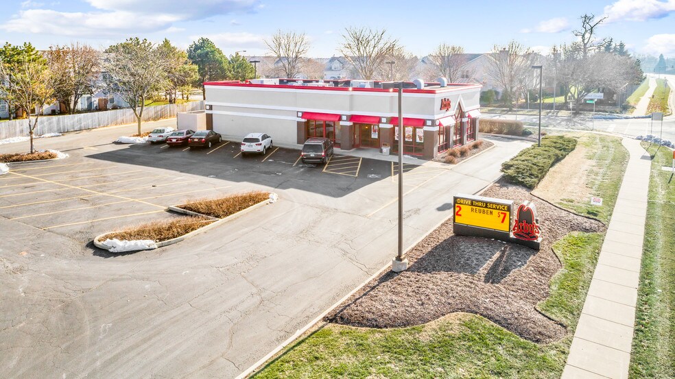 More Photos Of 240 Douglas Rd, Oswego Fast Food For Lease