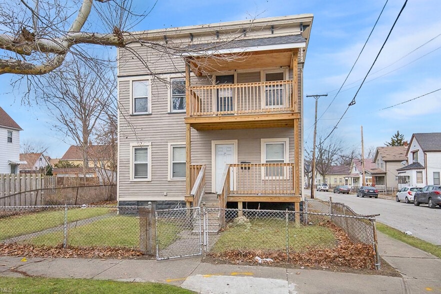 More Photos Of 1156 Carl Ave, Cleveland Apartments For Sale