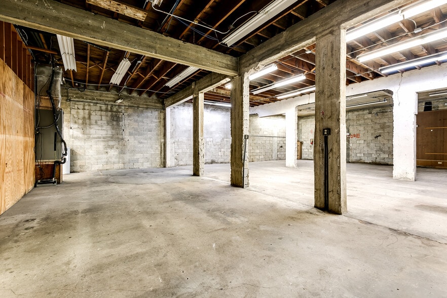 More Photos Of 811 S 21st Ave, Hollywood Freestanding For Lease