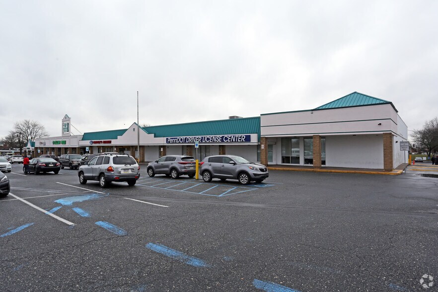 More Photos Of 70th @ 70th & Grovers, Philadelphia Unknown For Lease