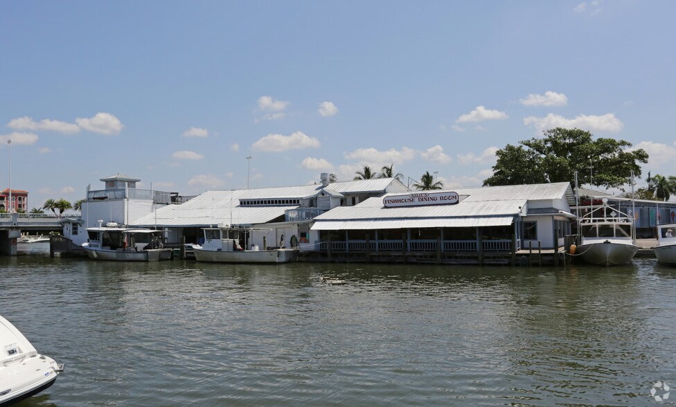 More Photos Of 1302 5th Ave S, Naples Restaurant For Sale