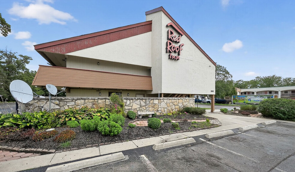 More Photos Of 2902 Cassopolis St, Elkhart Hotel For Sale