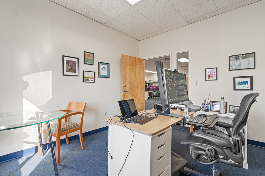 More Photos Of 2000 Commonwealth Ave, Newton Office For Lease