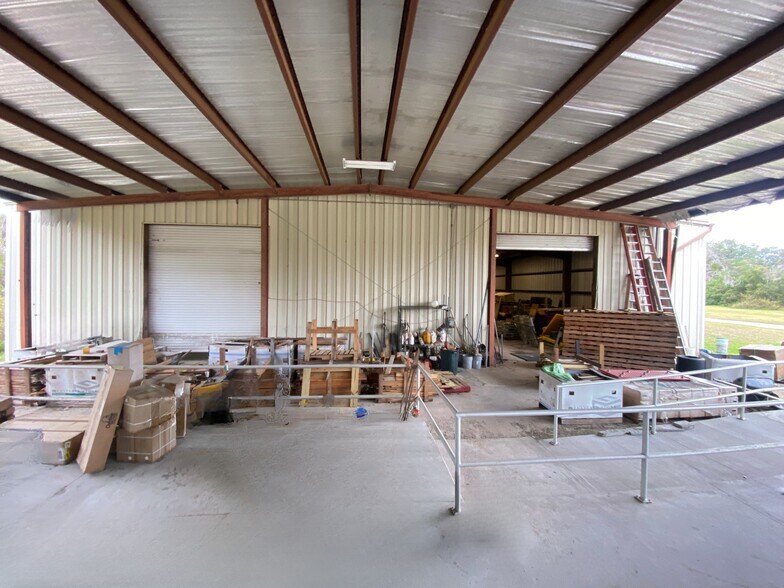 More Photos Of 1051 Van Arsdale St, Oviedo Warehouse For Sale