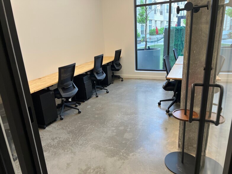 More Photos Of 30 Union St, Elizabeth Office For Sale