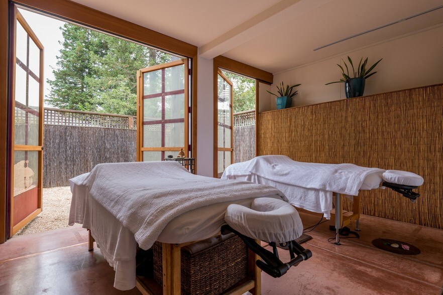 More Photos Of 310 1st St E, Sonoma Hotel For Sale