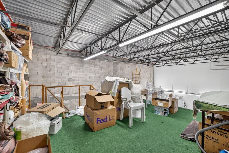 More Photos Of 2202-2204 W 78th St, Hialeah Warehouse For Sale