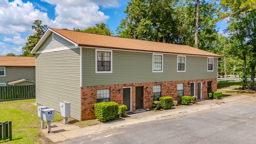 More Photos Of 3034 Jefferson St, Marianna Apartments For Sale