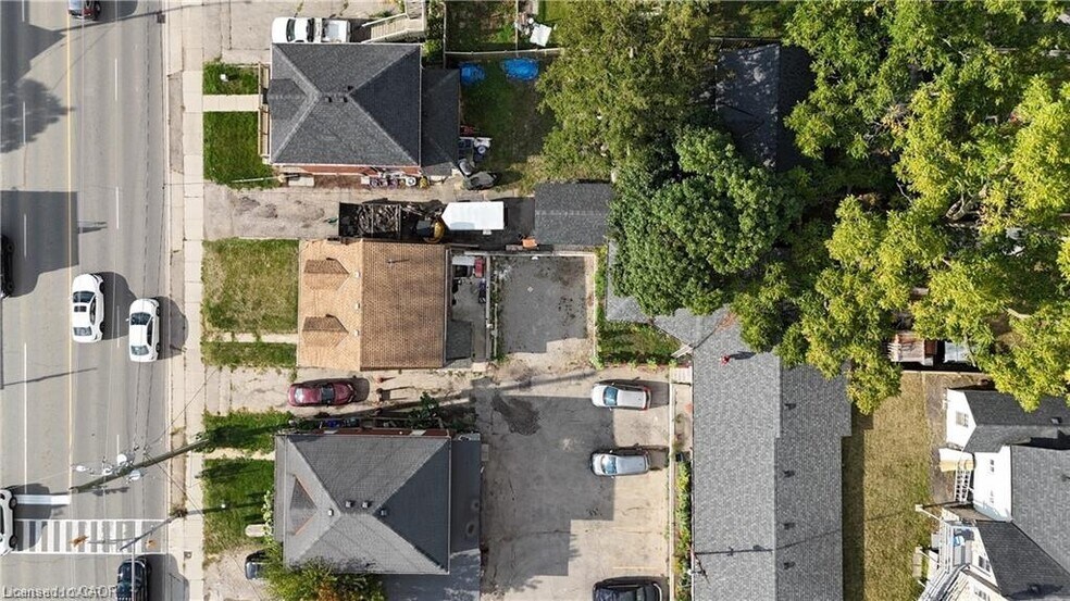 More Photos Of 225 Water St N, Cambridge Apartments For Sale