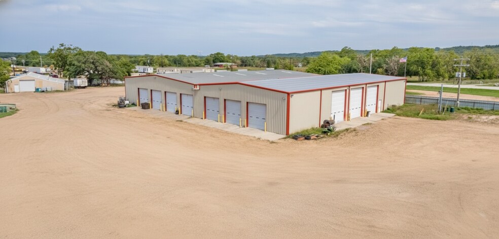 More Photos Of 744 FM 609, La Grange Service For Lease