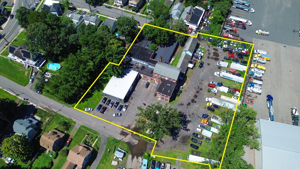 More Photos Of 47 Billard St, Meriden Showroom For Sale