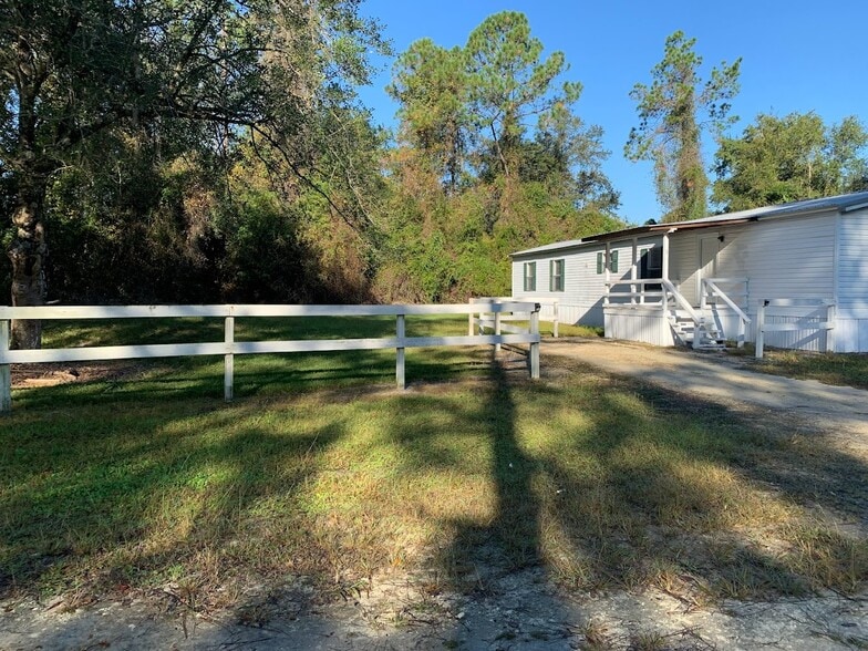 More Photos Of 154 NW Alpata Ct, Lake City Manufactured Housing Mobile Home Park For Sale