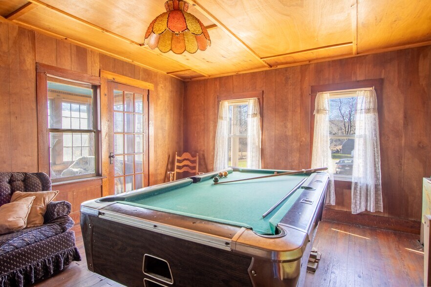 More Photos Of 263 Como Rd, Lake Como Specialty For Sale