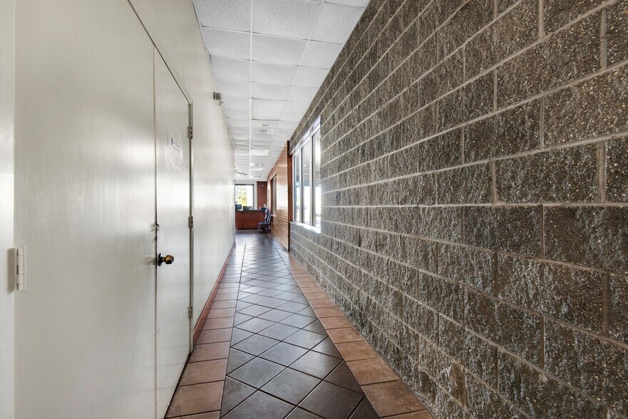 More Photos Of 3061 Gulf Breeze Pky, Gulf Breeze Carwash For Sale