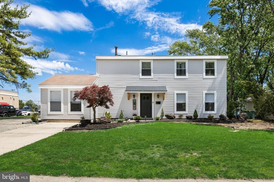 More Photos Of 6 Cherrywood Dr, Clementon Office Residential For Sale