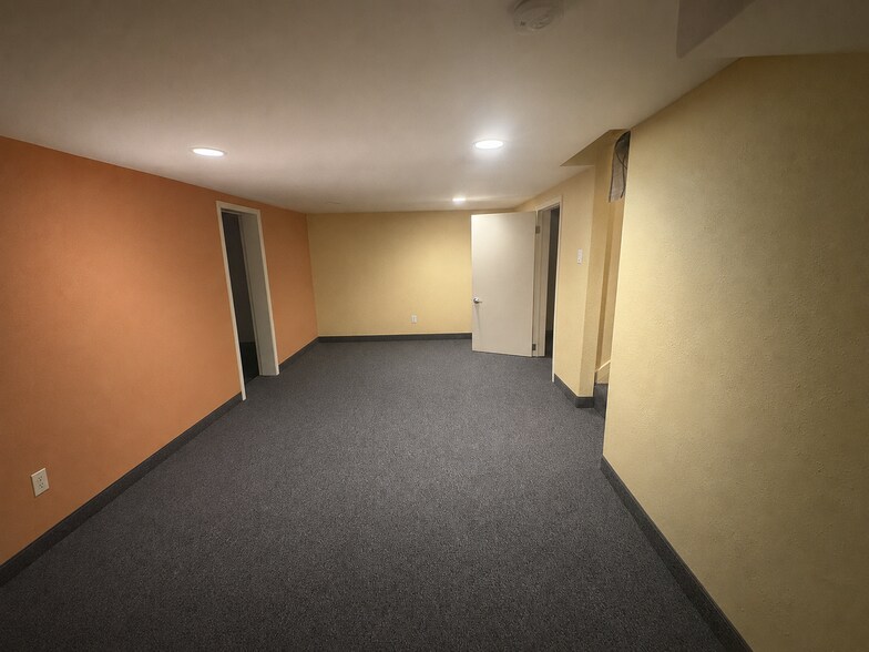 More Photos Of 5 Cook St, Denver Medical For Lease