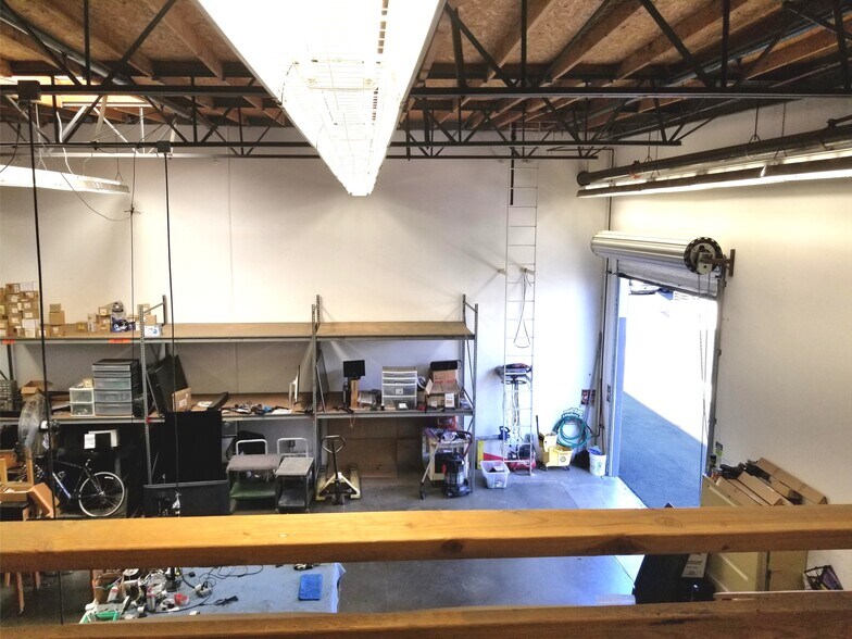 More Photos Of 26244 Enterprise Ct, Lake Forest Warehouse For Lease