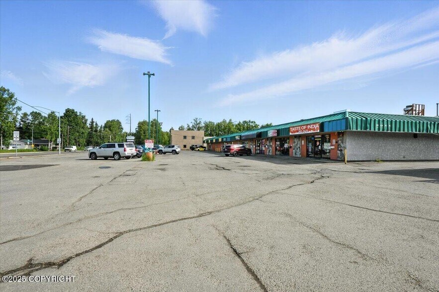 More Photos Of 5011 Arctic Blvd, Anchorage General Retail For Sale