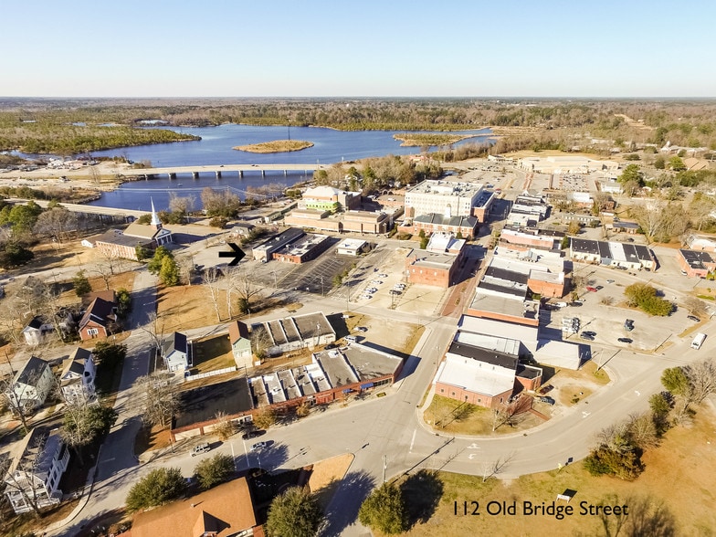 More Photos Of 112 Old Bridge St, Jacksonville Office For Sale