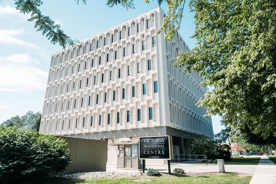 Primary Photo Of 111 Waterloo St, London Office For Lease