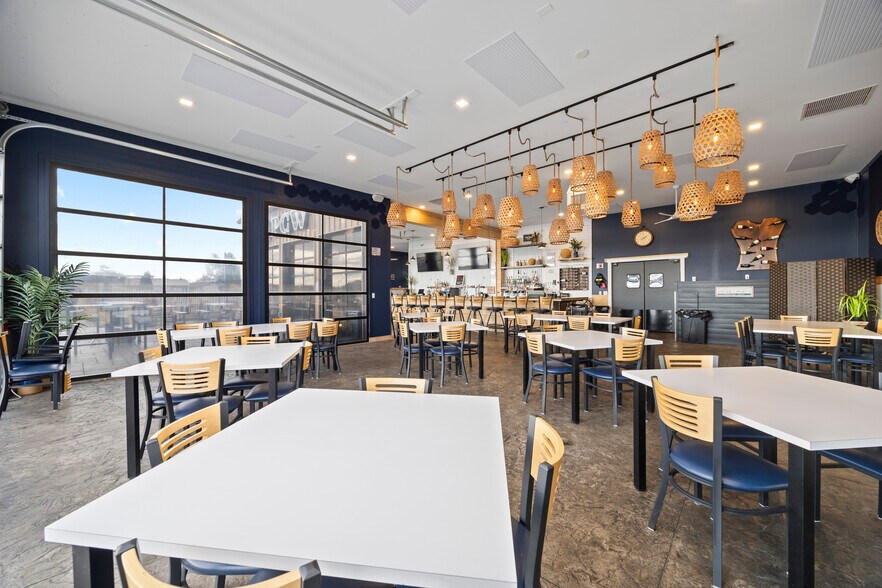 More Photos Of 2330 River Ave, Sandusky Restaurant For Sale