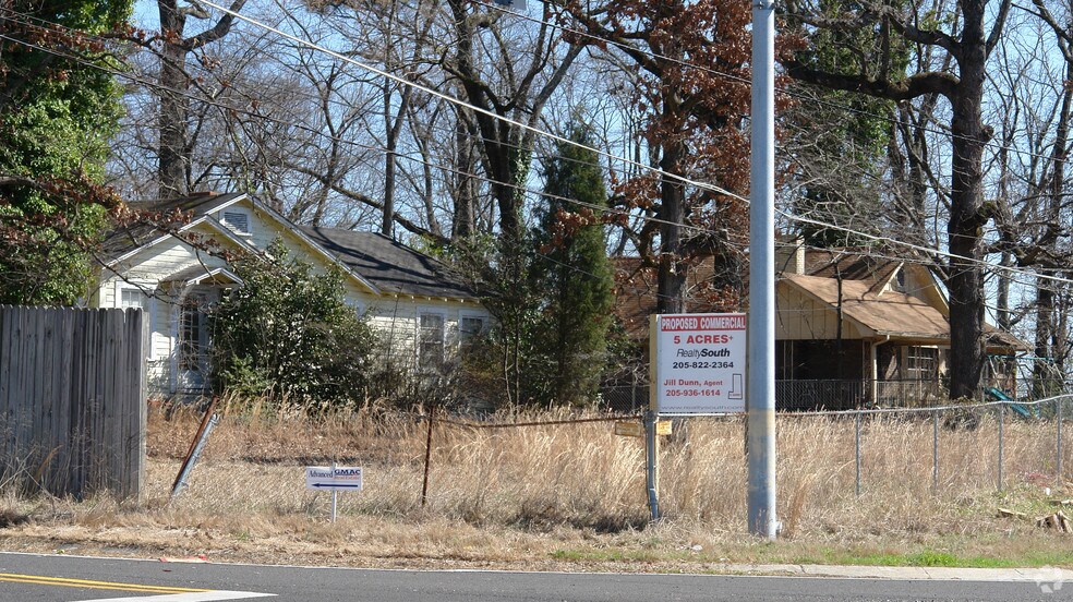 More Photos Of 1061-1081 Forestdale Blvd, Birmingham Land For Sale