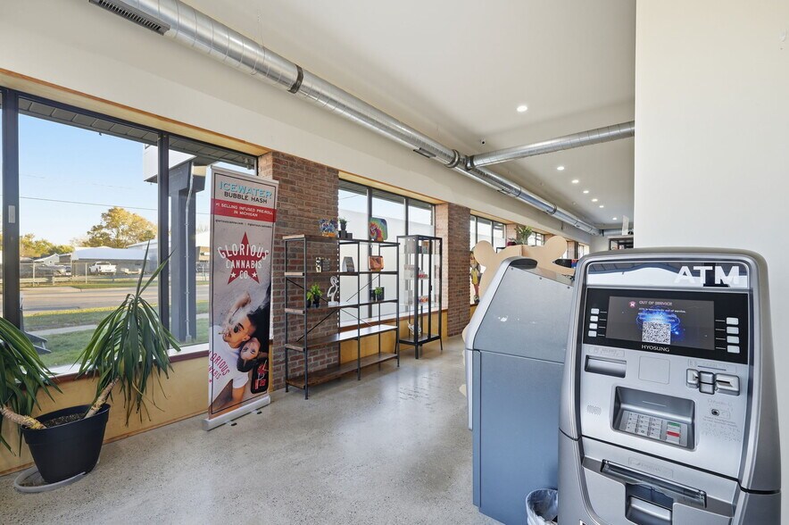 More Photos Of 4086 Davison Rd, Burton Freestanding For Sale