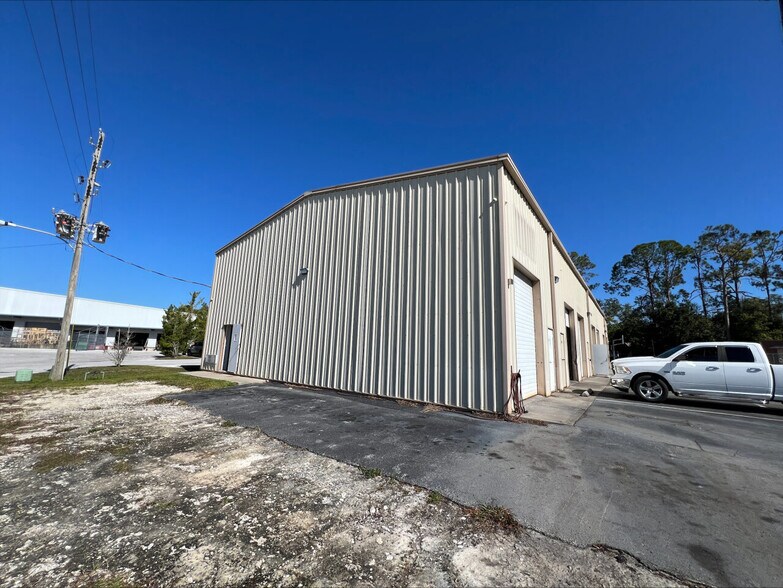 More Photos Of 16717 Bachmann Ave, Hudson Coworking Space