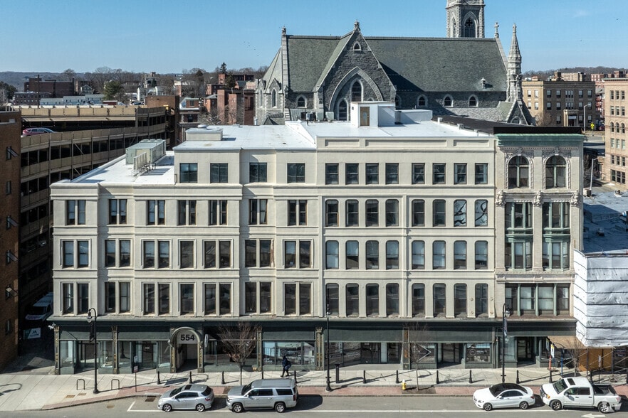 More Photos Of 526 Main St, Worcester Unknown For Lease