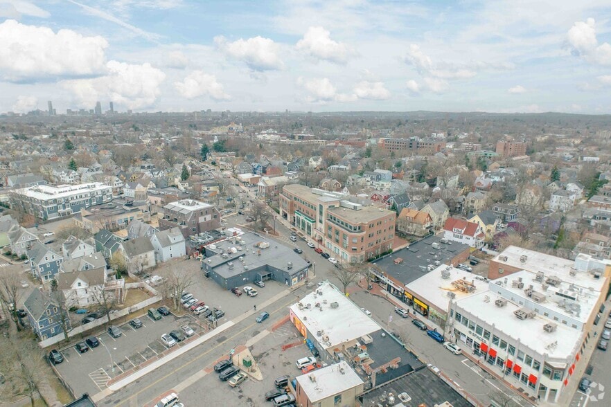 More Photos Of 212 Elm St, Somerville Office For Lease