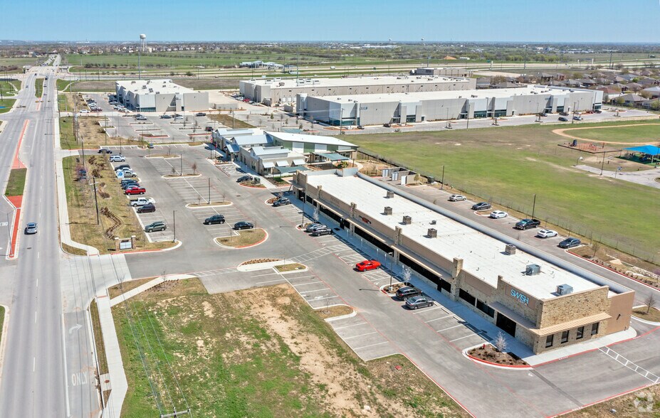 More Photos Of 18817 N Heatherwilde Blvd, Pflugerville Storefront For Lease