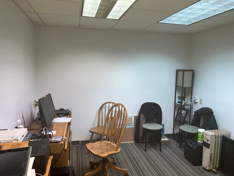 More Photos Of 350 Garfield Ave, Duluth Warehouse For Lease