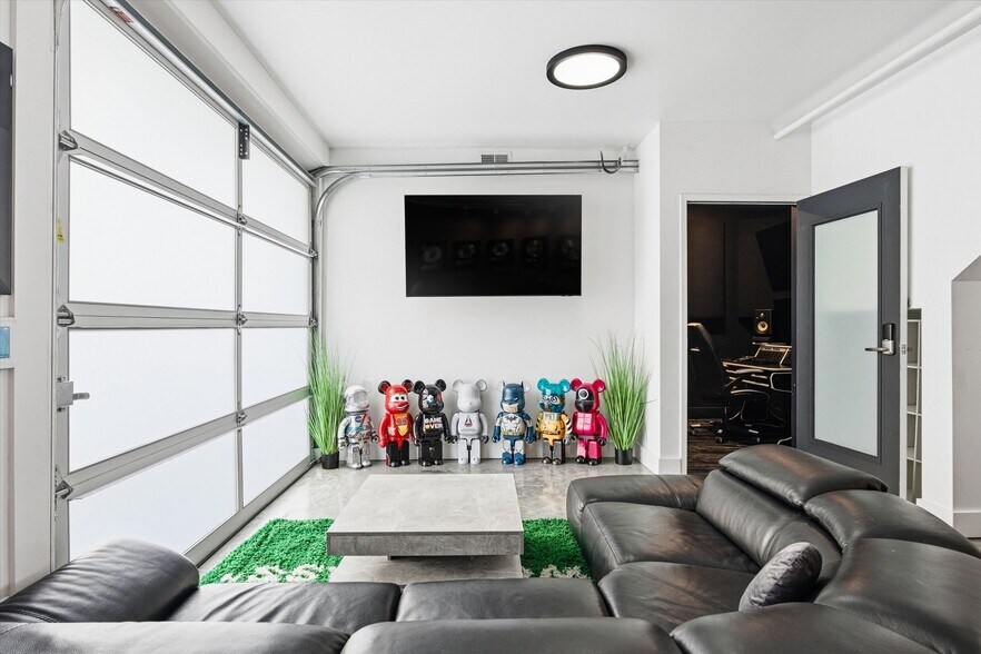 More Photos Of 370 Herron Dr, Nashville Loft Creative Space For Sale